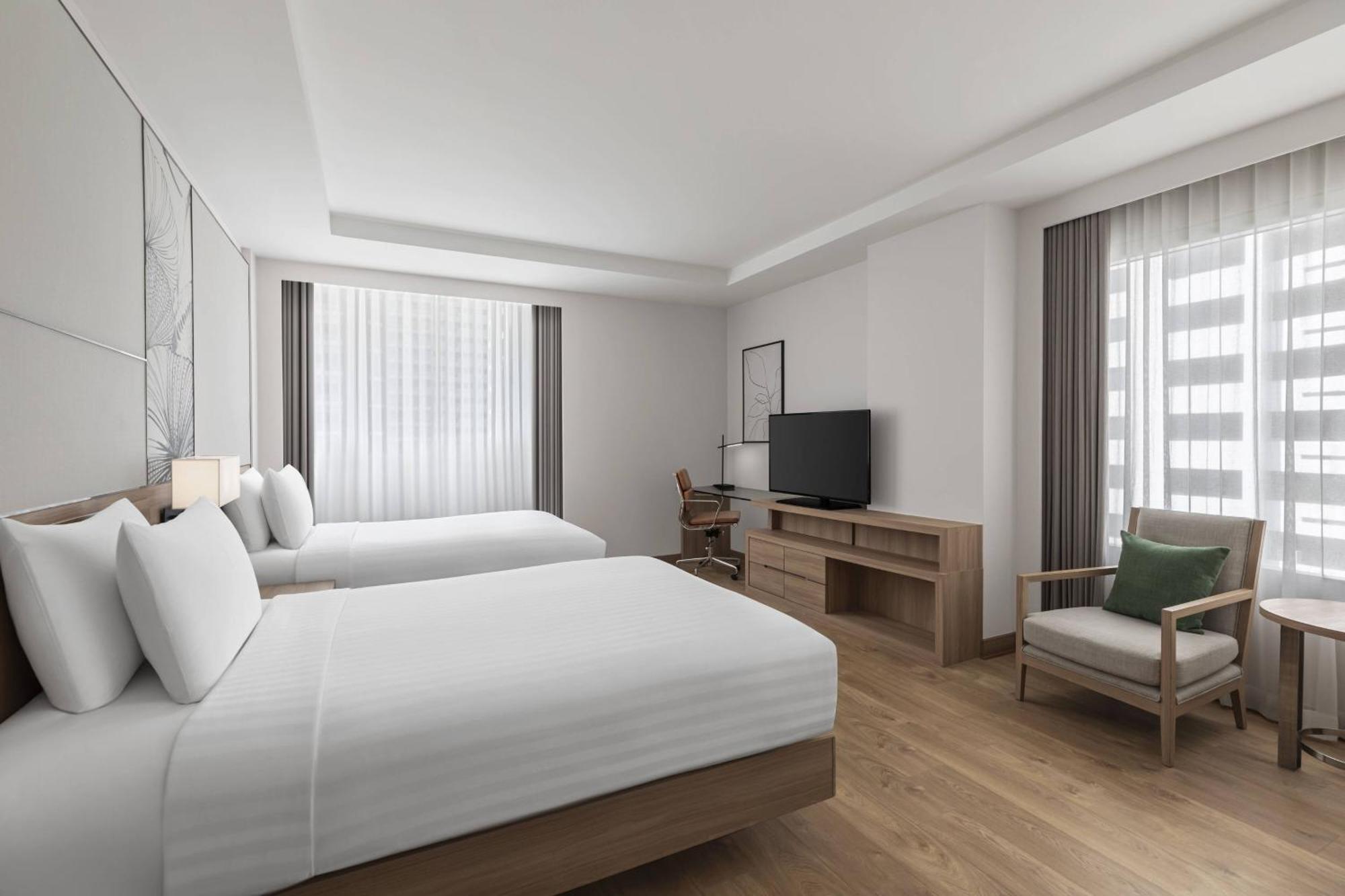 Courtyard By Marriott Отель