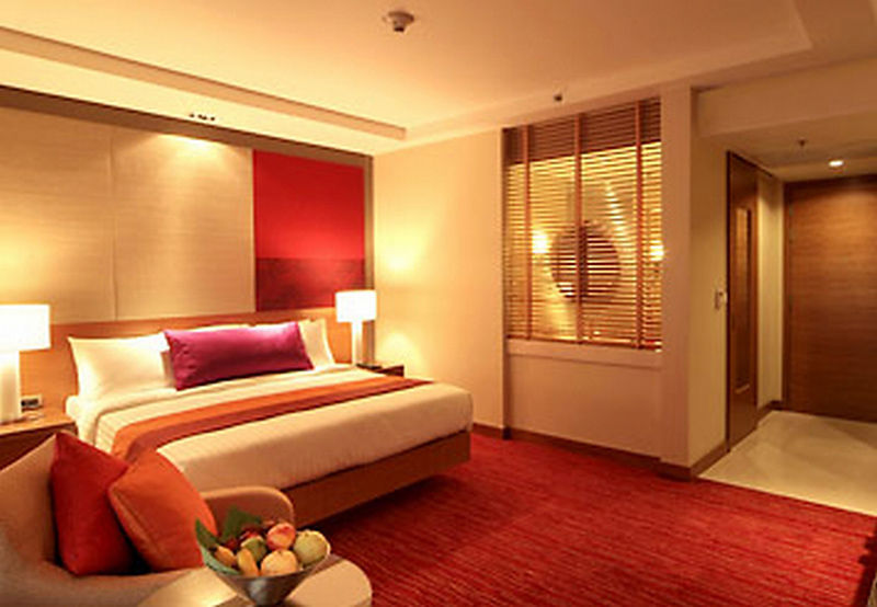 Courtyard By Marriott Отель Бангкок