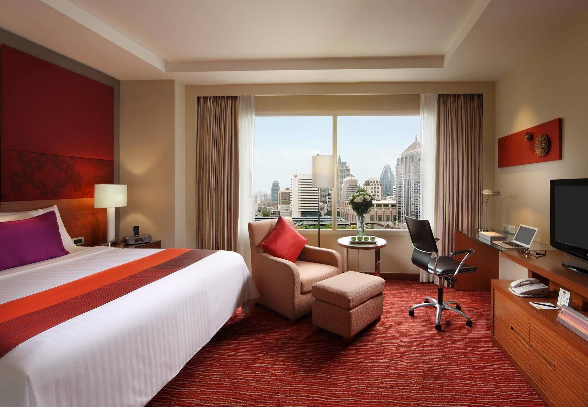 Courtyard By Marriott Отель Бангкок